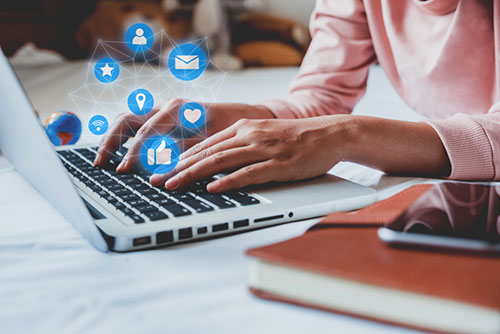 lady laptop social icons